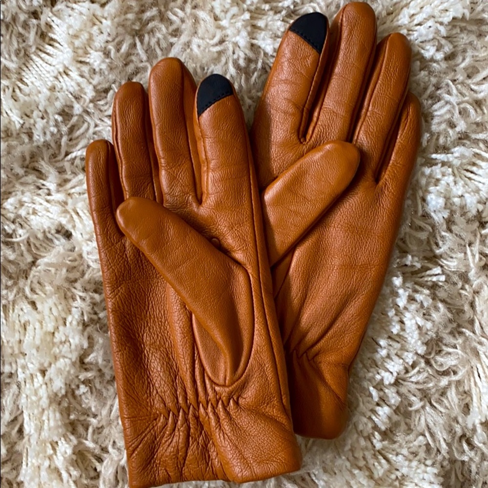 Touch screen gloves